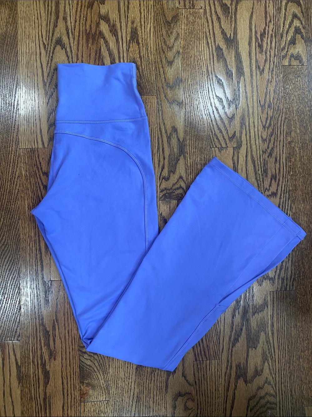 OFFLINE By Aerie The Hugger High Waisted Bootcut Legging, size M. Excellent cond